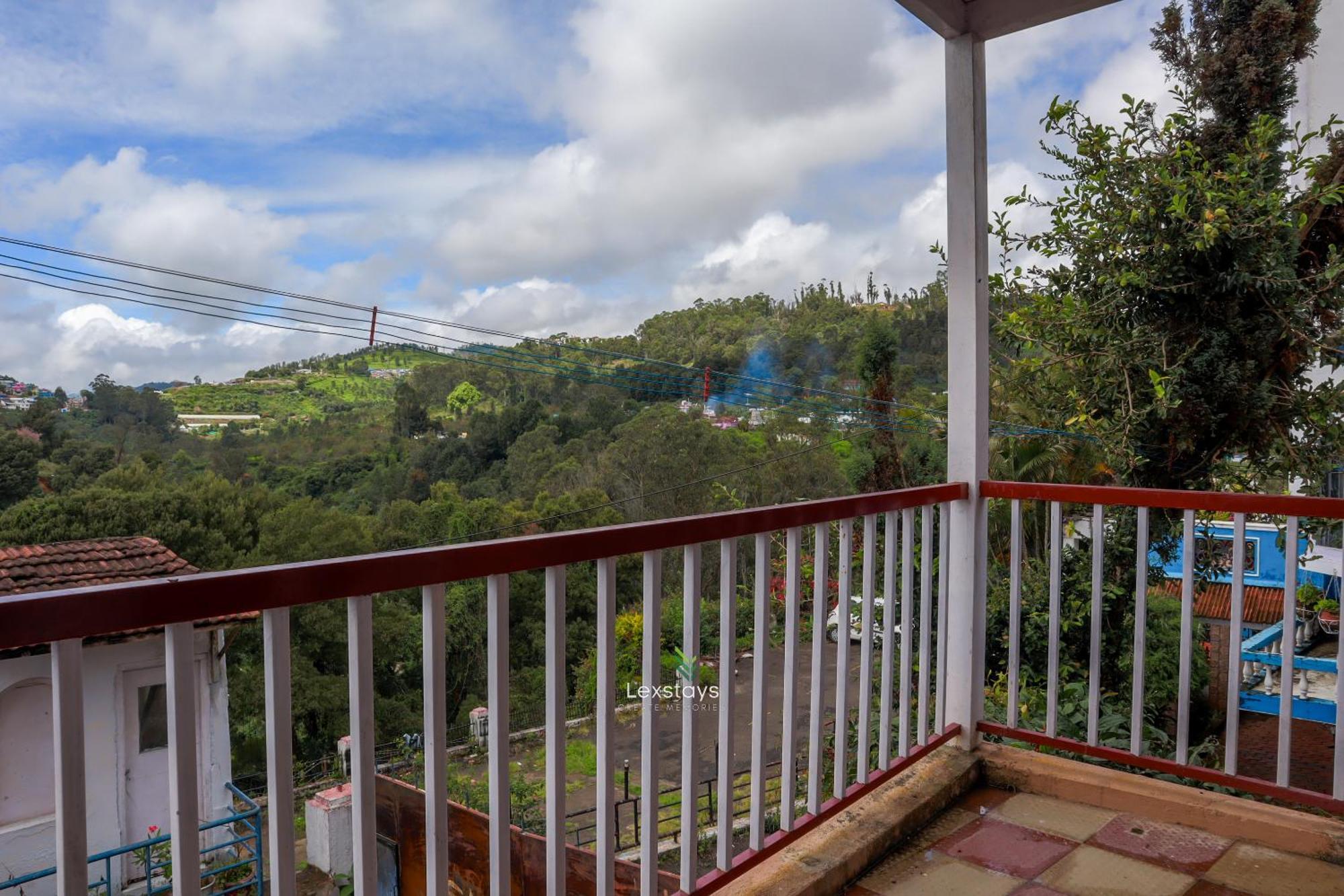 Vijaya Deepa Guest House By Lexstays Coonoor Eksteriør billede