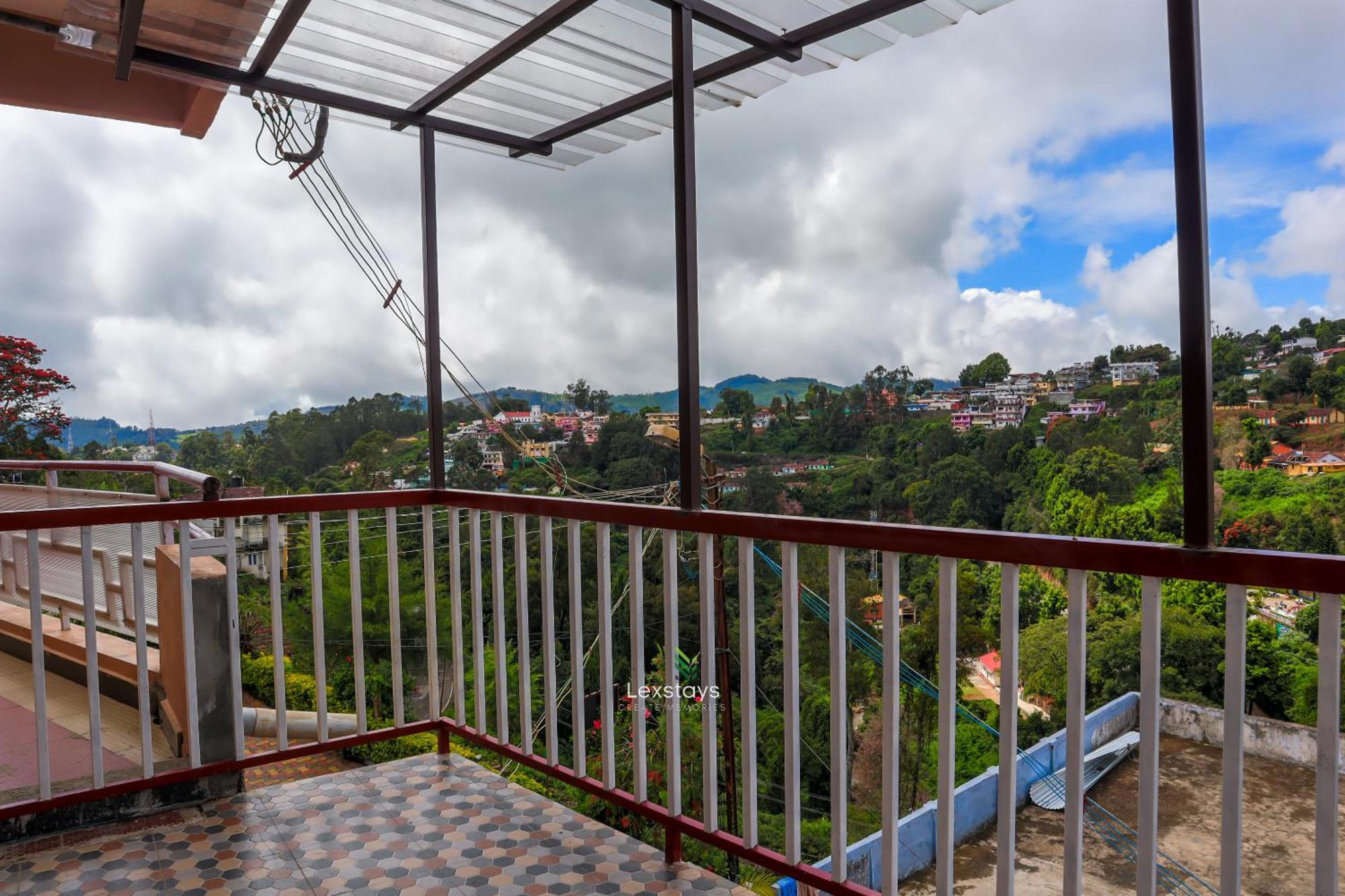 Vijaya Deepa Guest House By Lexstays Coonoor Eksteriør billede